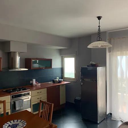 Apartment Beachfront In Golem *