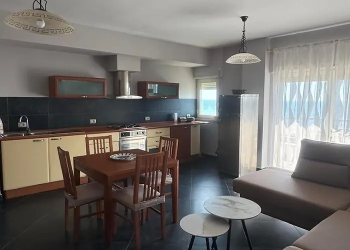 Apartman Beachfront In *