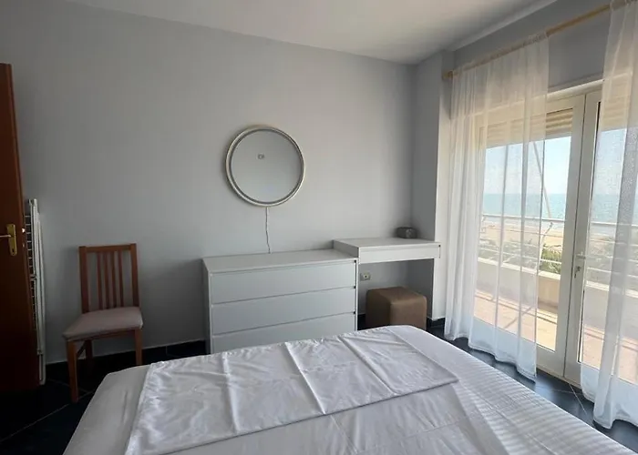 Beachfront In Apartman *