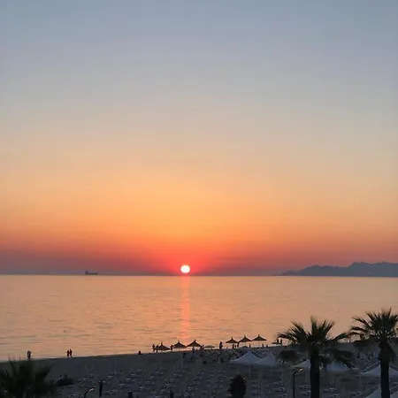 Beachfront In Appartement *